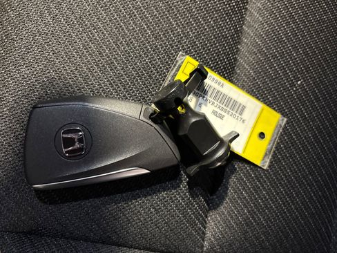 Used 2025 Honda Prologue EX image 29