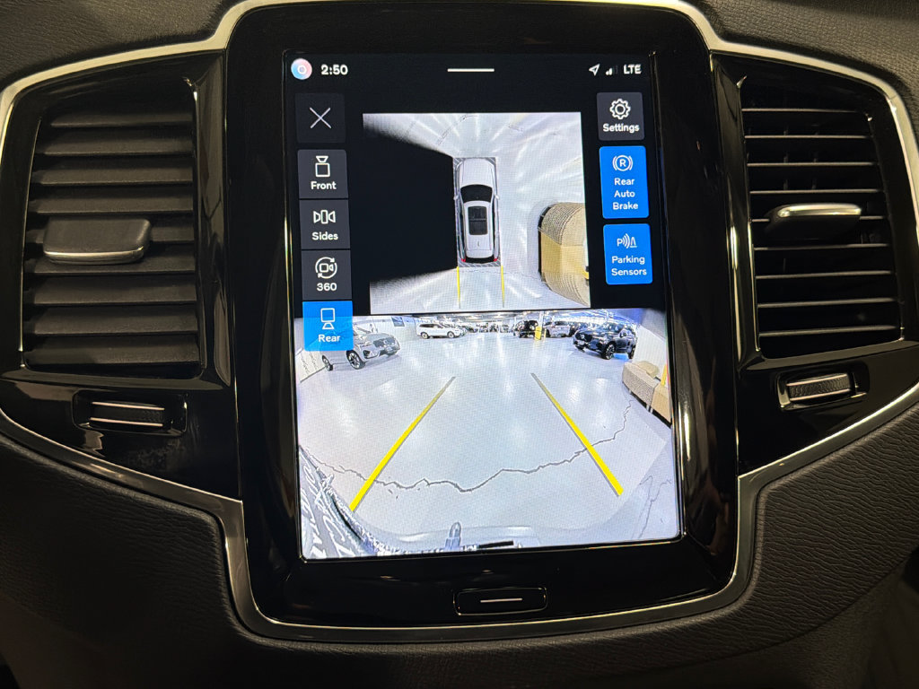 Certified 2024 Volvo XC90 T8 Plus w/ Protection Package Premier AWD/4WD image 16