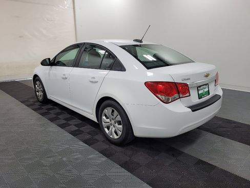 Used 2016 Chevrolet Cruze LS FWD image 3