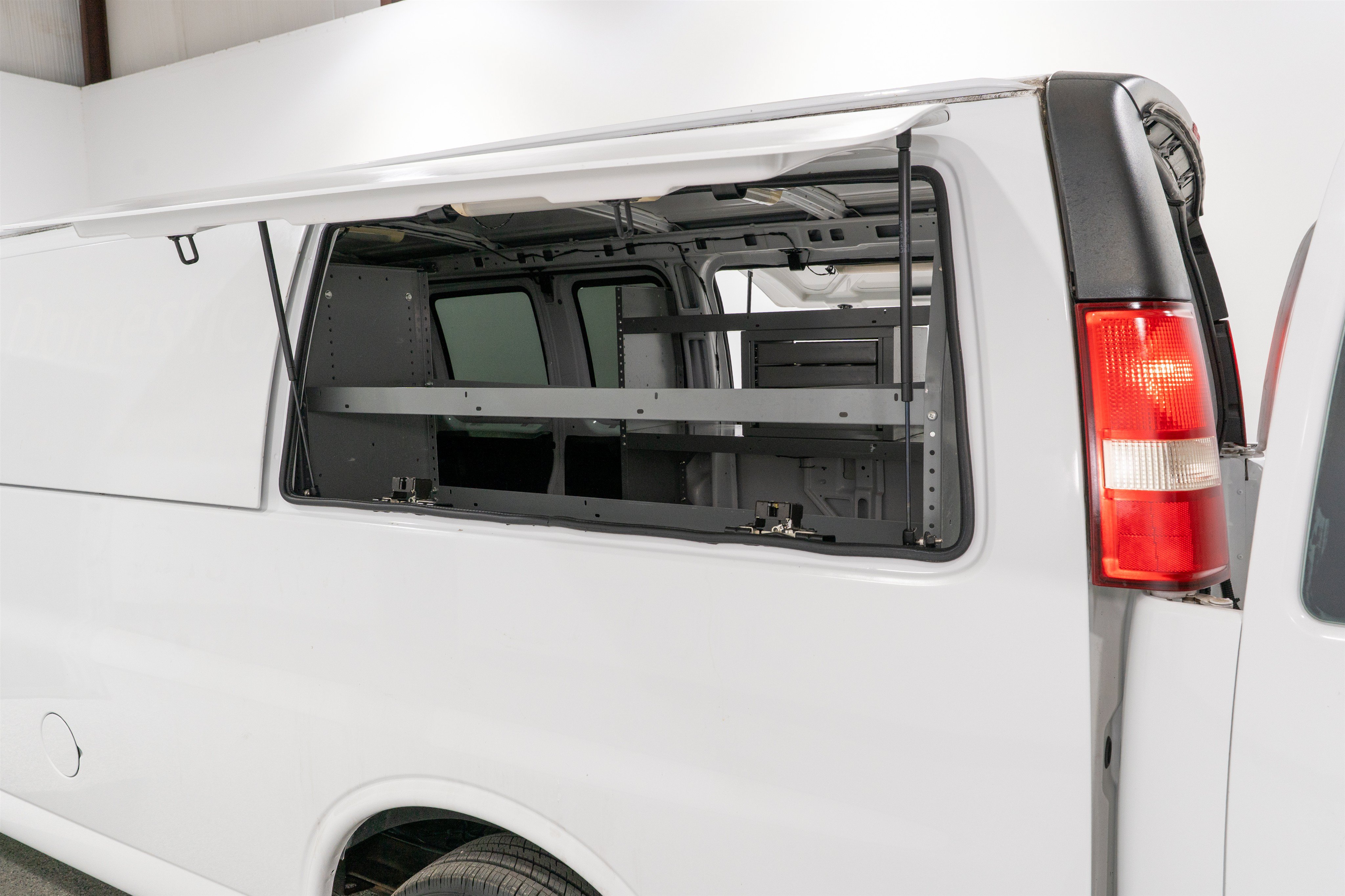 Used 2014 GMC Savana 1500 w/ Savana Pro Plus Package RWD image 11