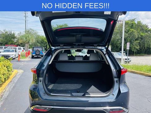 Used 2024 Toyota Venza Limited image 27