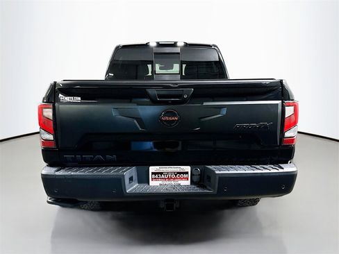 Used 2021 Nissan Titan PRO-4X w/ Pro-4x Convenience Package image 6