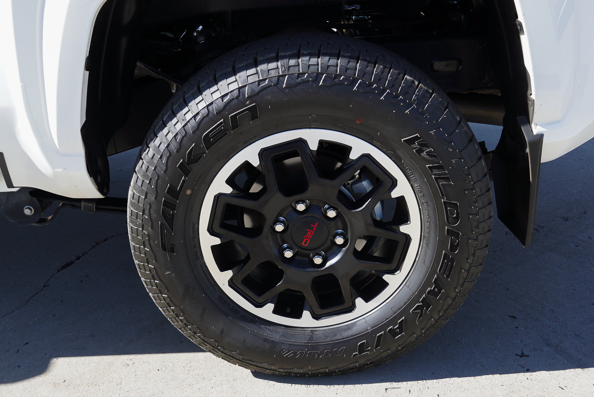 Certified 2024 Toyota Tacoma SR w/ SR Upgrade Package AWD/4WD image 13