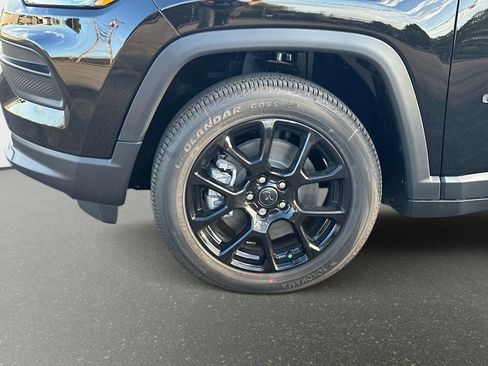 New 2026 Jeep Compass Latitude w/ Quick Order Package 29K image 11