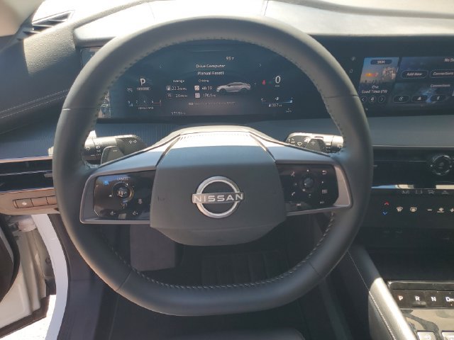 Certified 2025 Nissan Murano SV AWD/4WD image 17