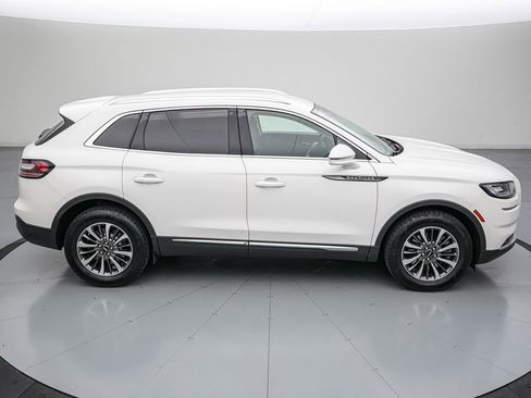 Used 2022 Lincoln Nautilus AWD w/ Premium Package image 4