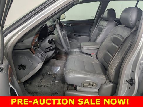 Used 2002 Cadillac De Ville w/ Comfort/Convenience Pkg image 12