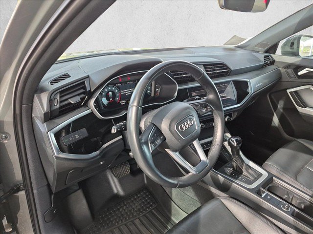 Used 2023 Audi Q3 2.0T Premium AWD/4WD image 10