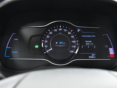 Used 2021 Hyundai Kona Limited FWD image 29