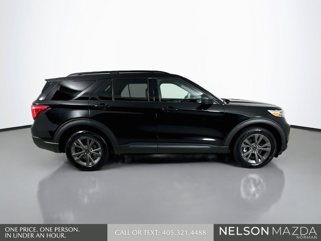 Used 2021 Ford Explorer XLT w/ Equipment Group 202A AWD/4WD image 5