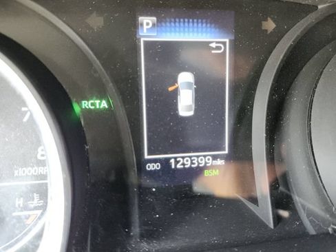 Used 2018 Toyota Camry LE w/ Convenience Package FWD image 35