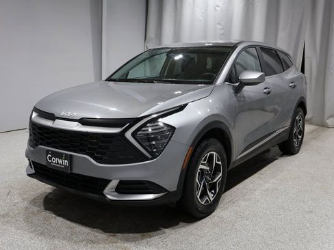 Used 2024 Kia Sportage LX image 5