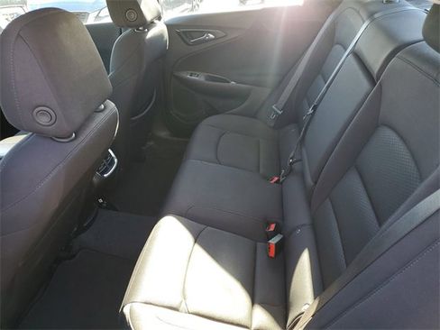 Used 2024 Chevrolet Malibu LT image 11