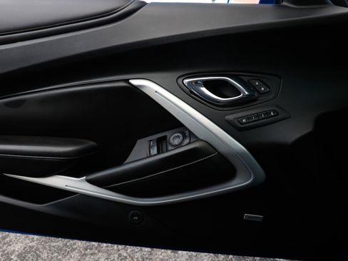 Used 2017 Chevrolet Camaro SS image 49