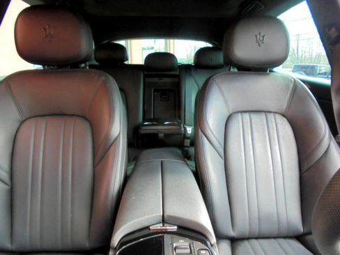 Used 2021 Maserati Levante image 13