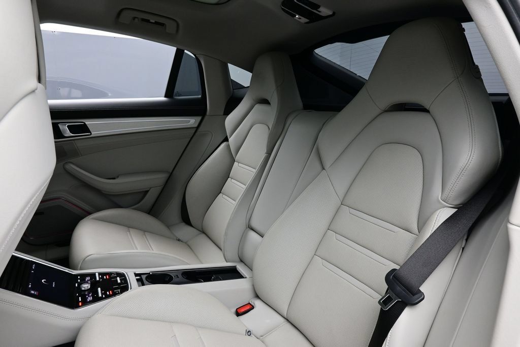 Certified 2023 Porsche Panamera AWD/4WD image 14