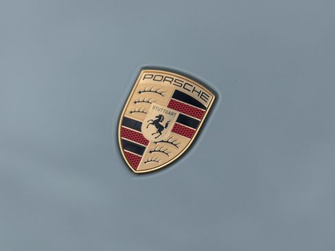 Certified 2025 Porsche Taycan 4S image 18