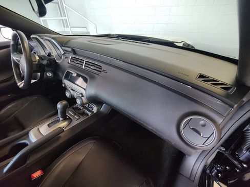 Used 2010 Chevrolet Camaro LT w/ RS Package RWD image 12