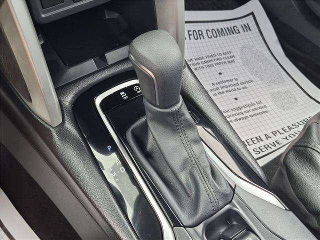 Used 2024 Toyota Corolla Cross LE FWD image 12