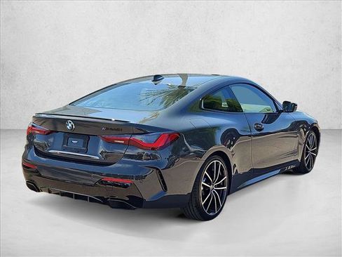 Used 2022 BMW M440i Coupe RWD image 5