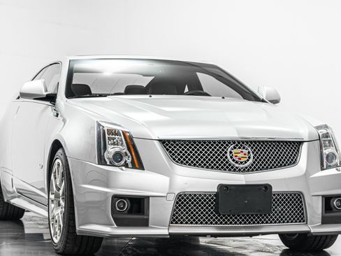 Used 2011 Cadillac CTS V w/ Wood Trim Package RWD image 3