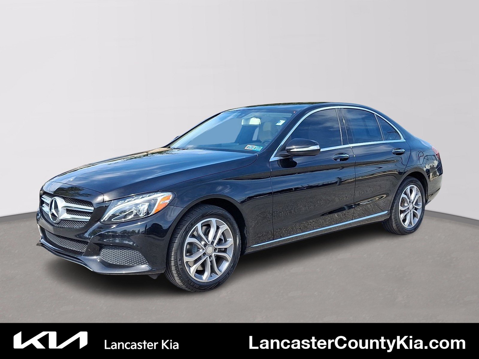 Used 2015 Mercedes-Benz C 300 4MATIC Sedan image 1