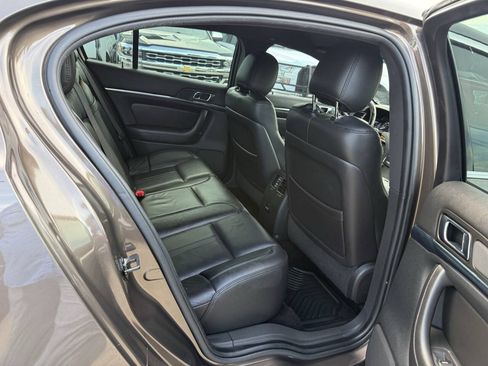Used 2016 Lincoln MKS FWD image 15