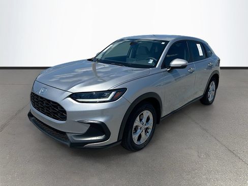 Used 2024 Honda HR-V LX image 3
