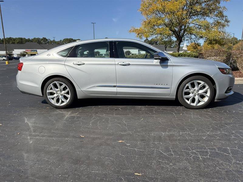 Used 2018 Chevrolet Impala Premier w/ Premier Convenience Package FWD image 6