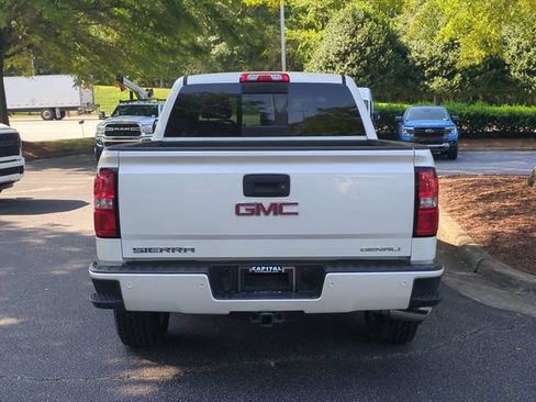 Used 2015 GMC Sierra 1500 Denali w/ Driver Alert Package AWD/4WD image 4