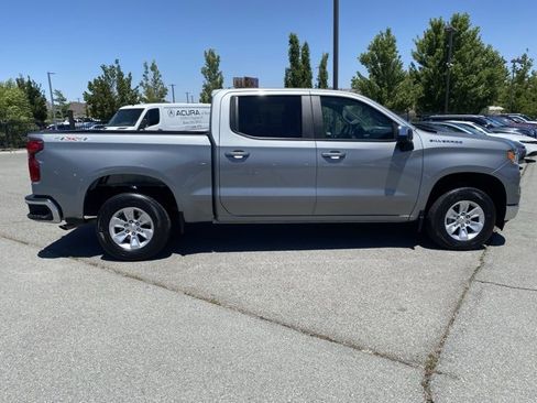 Used 2025 Chevrolet Silverado 1500 LT image 6