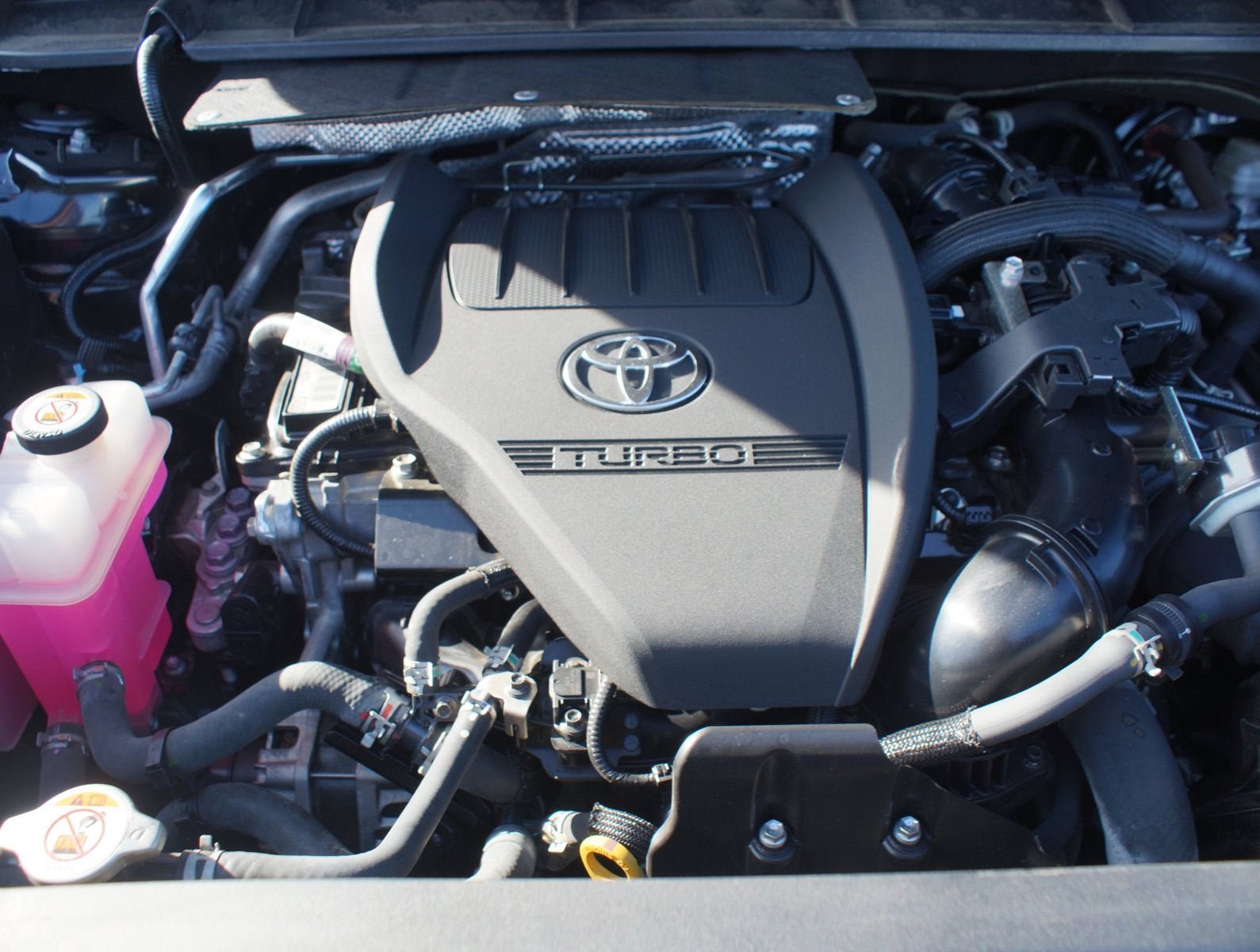 Used 2024 Toyota Highlander Limited FWD image 28