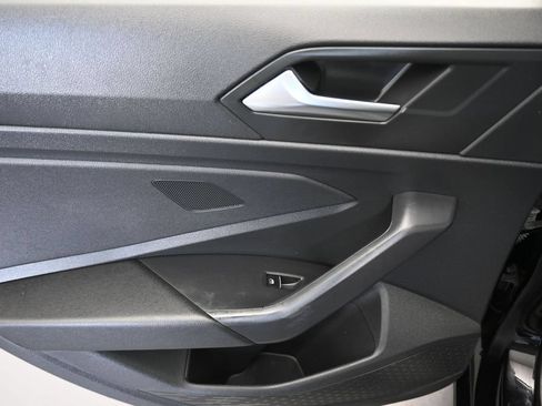 Used 2024 Volkswagen Jetta SE FWD image 29