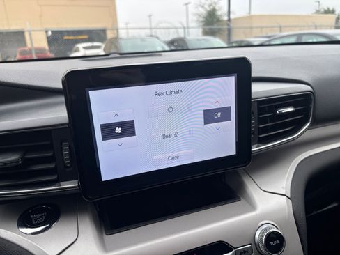 Used 2024 Ford Explorer XLT w/ Equipment Group 202A image 27