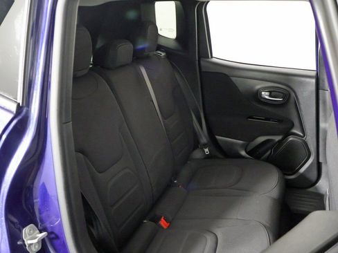 Used 2020 Jeep Renegade Latitude w/ UConnect 8.4 Nav Group image 26