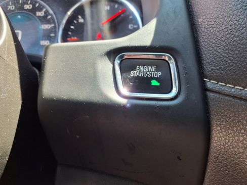 Used 2017 GMC Acadia Denali w/ Technology Package FWD image 20