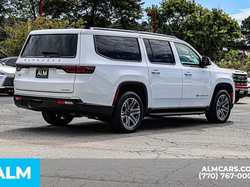 Used 2024 Jeep Wagoneer L Series II w/ Flexible Seating Group image 6