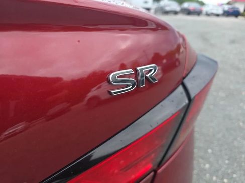 Used 2019 Nissan Altima 2.5 SR FWD image 12