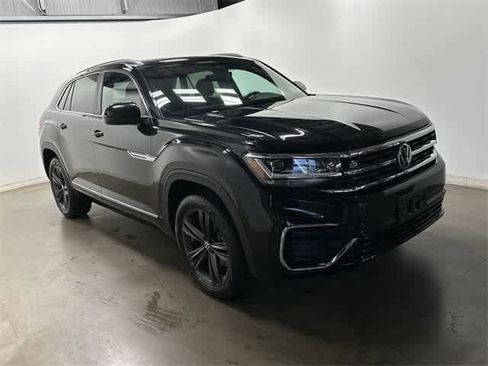 Certified 2022 Volkswagen Atlas Cross Sport SEL R-Line image 33