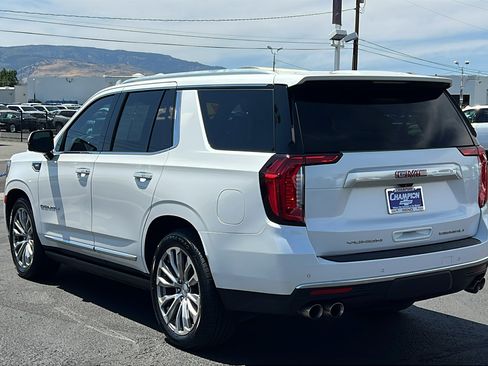 Certified 2022 GMC Yukon Denali w/ Denali Ultimate Package AWD/4WD image 7