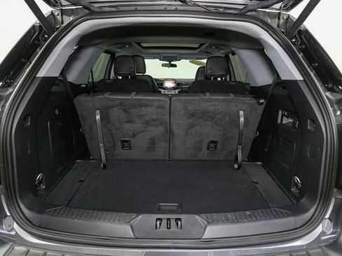 Used 2023 Ford Explorer XLT w/ Equipment Group 202A AWD/4WD image 11