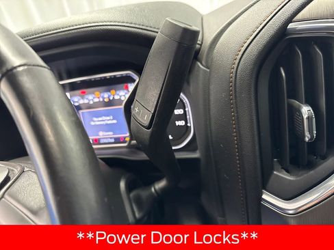 Used 2022 GMC Sierra 1500 AT4 w/ AT4 Premium Package AWD/4WD image 23
