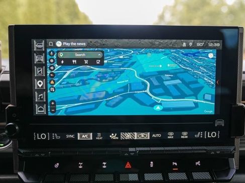 Used 2025 GMC Hummer EV 3X w/ Extreme Off-Road Package AWD/4WD image 32