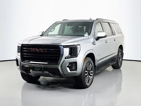 Used 2024 GMC Yukon XL AT4 w/ Technology Package image 3