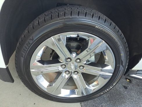 Used 2017 Chevrolet Tahoe Premier AWD/4WD image 22