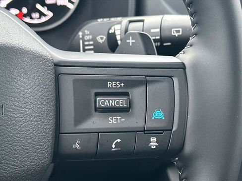 Used 2026 Nissan Rogue Dark Armor FWD image 19