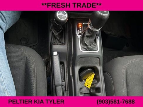 Used 2020 Jeep Wrangler Sport image 21