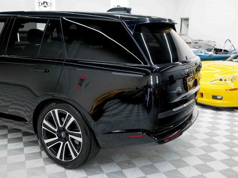 Used 2023 Land Rover Range Rover SE AWD/4WD image 29