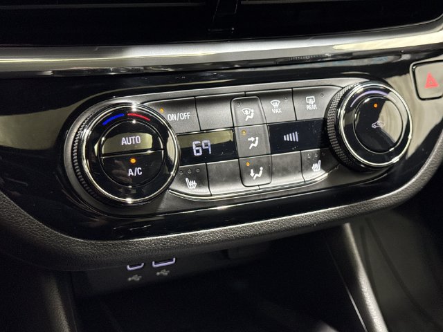 Used 2024 Buick Envista Sport Touring w/ Convenience I Package FWD image 20