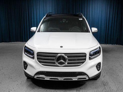 New 2026 Mercedes-Benz GLB 250 image 2